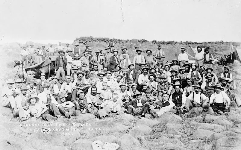 Бурские ополченцы (коммандо) под Ледисмитом, 1900 год; сопротивление буров вызвало сочувствие во всём мире, в том числе в России