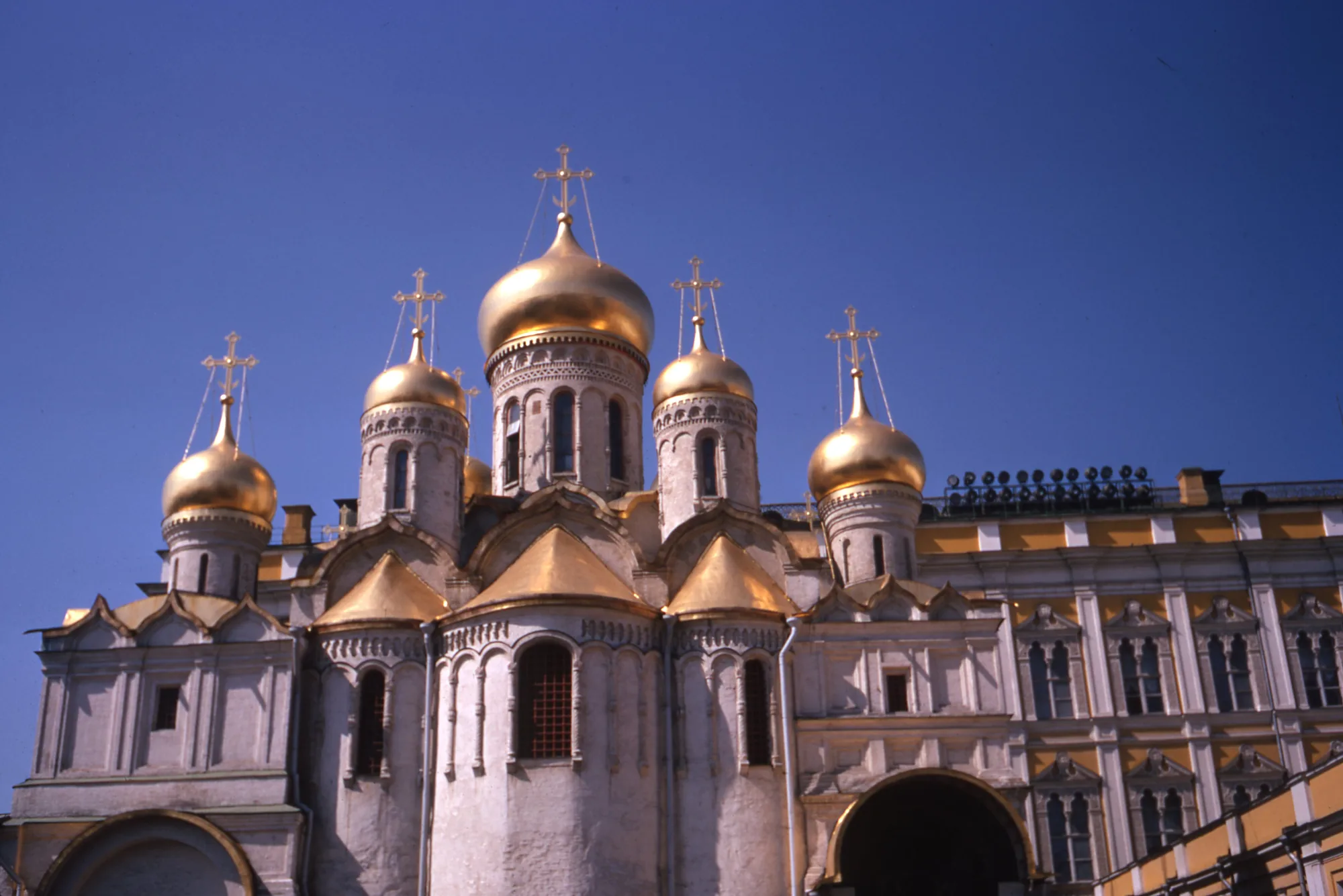 Благовещенский собор Московского Кремля (1484–1489, псковские мастера) — домовая церковь государей