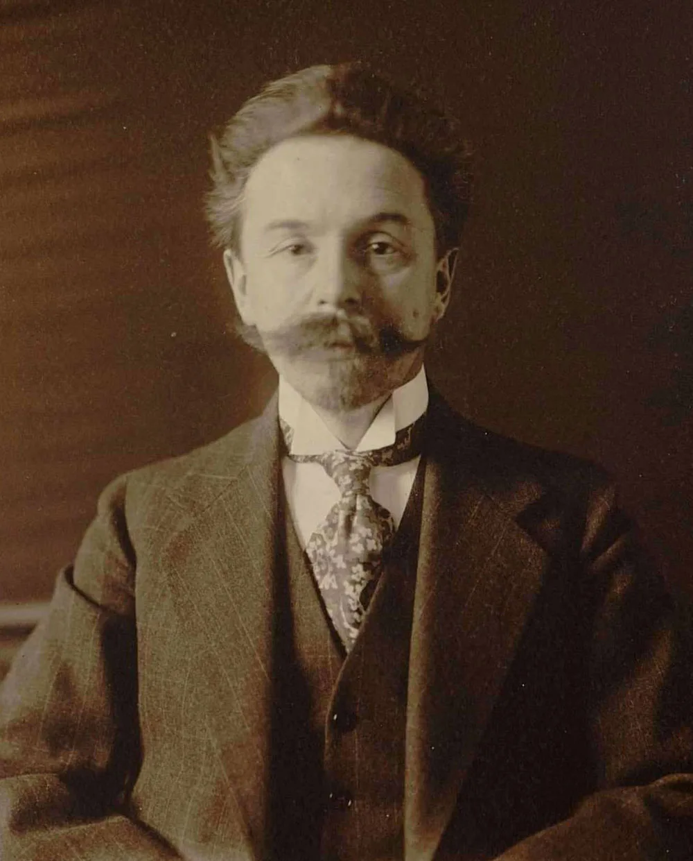 Композитор А. Н. Скрябин (фото 1914) — новатор, искавший новые музыкальные формы