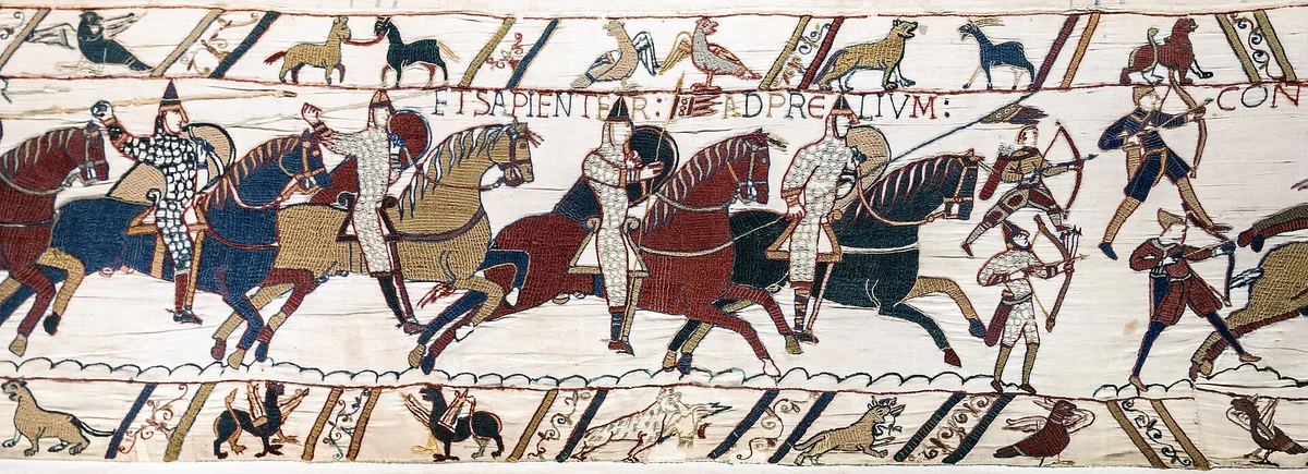 Битва при Гастингсе (1066). Фрагмент ковра из Байё: нормандские рыцари и лучники Вильгельма Завоевателя