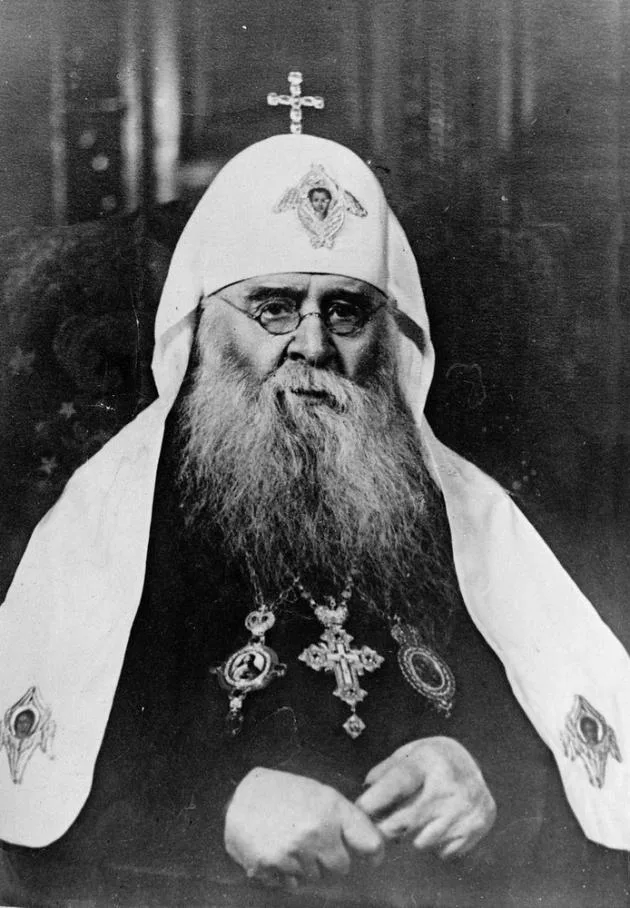 Патриарх Московский и всея Руси Сергий (И. Страгородский, 1867–1944). Обратился к верующим уже 22 июня 1941 года, а в сентябре 1943 года был избран патриархом — престол пустовал с 1925 года