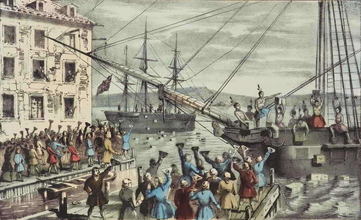 «Бостонское чаепитие» в декабре 1773 года: «Сыны свободы», переодетые индейцами, выбрасывают в море ящики с чаем (литография Н. Курриера)